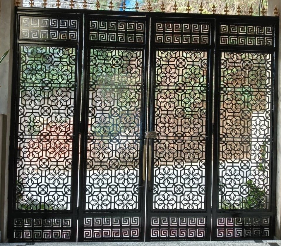 Greek-Key Border Double Gate laser-cut design