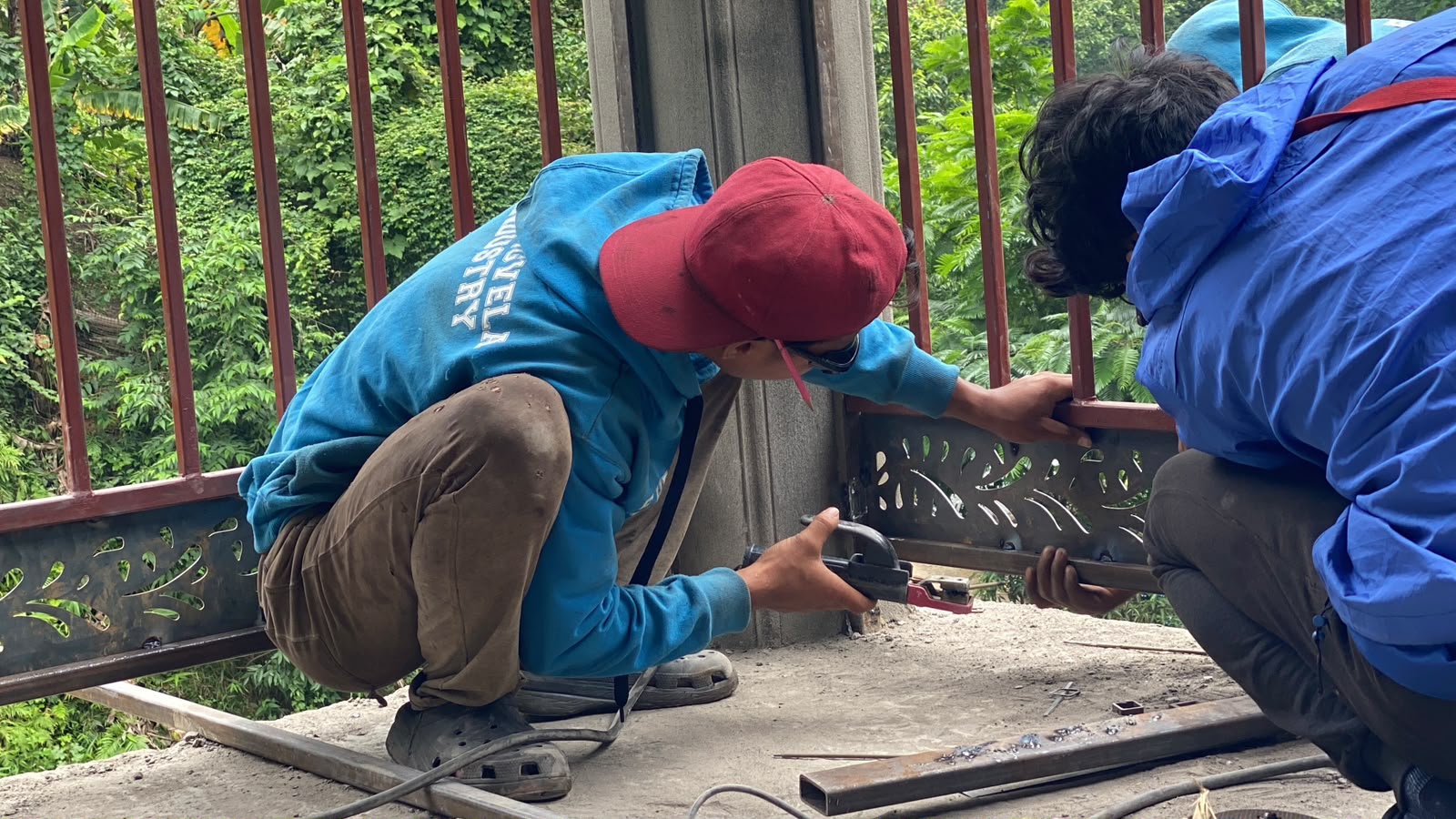 Steel fabrication — Railings & Stairs